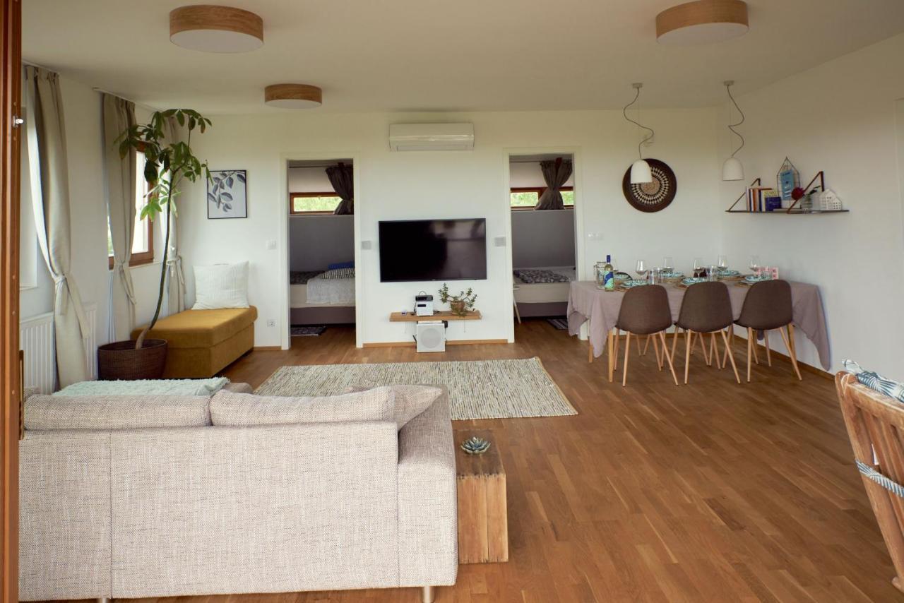 Hello Balaton Apartment Alsoors Exterior photo